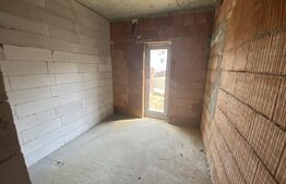 Apartament cu 3 camere, 40 mp, decomandat, zona Porolissum 