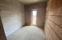 Apartament cu 3 camere, 40 mp, decomandat, zona Porolissum 