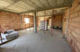 Apartament cu 3 camere, 77 mp, decomandat, zona Dumbrava Nord