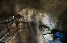 Casa de vanzare si anexe