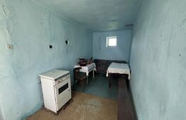 Casa de vanzare si anexe