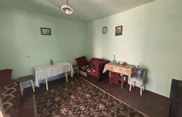 Casa de vanzare si anexe