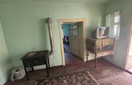 Casa de vanzare si anexe