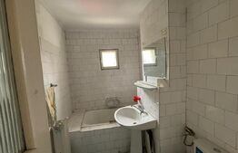 Apartament de vanzare, cu 3 camere, 68,18 mp, zona ultra centrala