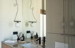 Apartament cu trei camere, 50 mp, ultrafinisat, zona Coada Lacului