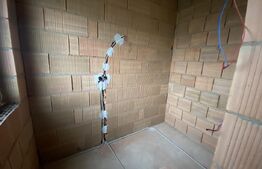 Casa de vanzare semifinisata 