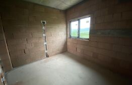 Casa de vanzare semifinisata 