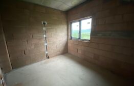 Casa de vanzare semifinisata 