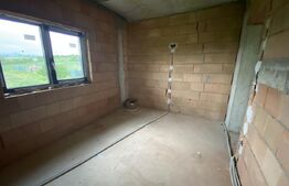 Casa de vanzare semifinisata 