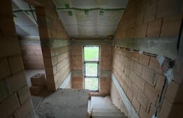 Casa de vanzare semifinisata 