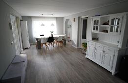 Casa de vanzare cu piscina