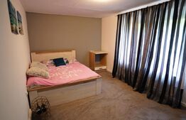 Casa de vanzare cu piscina