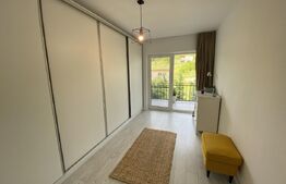 Apartament de vanzare, cu 3 camere, garaj si gradina, 105 mp, zona exterior est