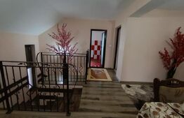 Casa de vanzare, cu 4 camere, 300 mp, zona exterior sud