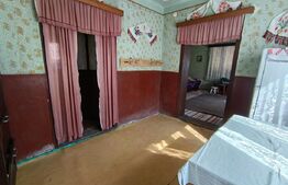 Casa cu 2 camere, 250 mp, zona sud-est