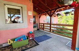 Casa de vanzare, cu 2 camere, 82 mp, zona Aghires. 