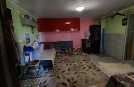 Casa de vanzare, cu 2 camere, 82 mp, zona Aghires. 