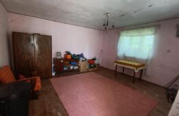 Casa cu 3 camere  70 mp și  teren de 800 mp