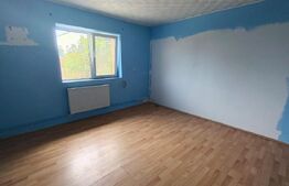 Casa cu 3 camere, în suprafață de 75 mp și teren 400 mp, Zalau