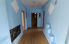 Casa cu 3 camere, în suprafață de 75 mp și teren 400 mp, Zalau