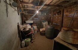 Casa cu 2 camere, 65 mp și teren de 1000 mp, Zalau