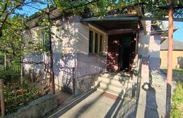 Casa cu 2 camere, 65 mp și teren de 1000 mp, Zalau