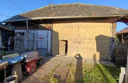 Casa cu 2 camere, 65 mp și teren de 1000 mp, Zalau