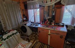 Casa cu 2 camere cu Anexe