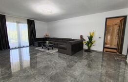 Casa cu 4 camere mobilata și utilata în suprafață de 237,9 mp