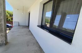 Casa cu 4 camere mobilata și utilata în suprafață de 237,9 mp