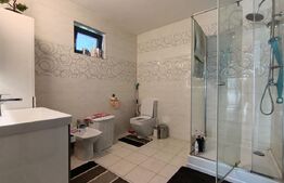 Casa cu 4 camere mobilata și utilata în suprafață de 237,9 mp