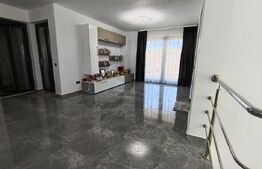 Casa cu 4 camere mobilata și utilata în suprafață de 237,9 mp