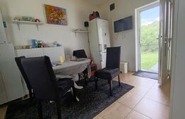 Casa ultra finisată și mobilata cu 3 camere 1 living și o terasă generoasă 