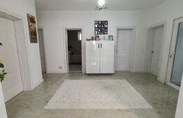 Casa ultra finisată și mobilata cu 3 camere 1 living și o terasă generoasă 