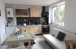 Casa cu 3 camere, suprafata de 140 mp 