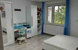 Casa cu 3 camere, suprafata de 140 mp 