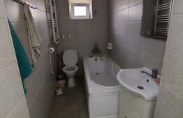 Casa cu 3 camere, suprafata de 140 mp 