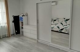 Casa cu 3 camere, suprafata de 140 mp 