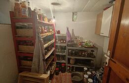 Casa cu 2 camere, baie, bucatarie, anexe și un teren de 300 mp