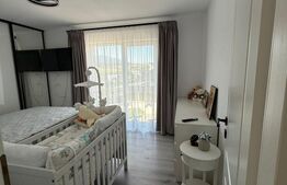 Apartament cu 3 camere, 65 mp si un foișor cu gradina de 191 mp