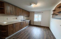 Apartament cu 3 camere și living, în suprafață 76 mp, zona Armătura din Zalău