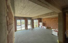 Apartament de 4 camere, in suprafata de 94 mp, zona Crasnei