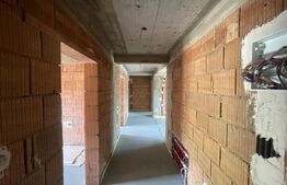 Apartament de 4 camere, in suprafata de 94 mp, zona Crasnei