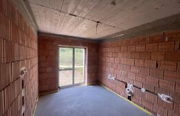 Apartament de 4 camere, in suprafata de 94 mp, zona Crasnei