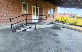 Casa construcție nouă suprafață de 140 mp o terasa de 30  și un teren de 7000 mp