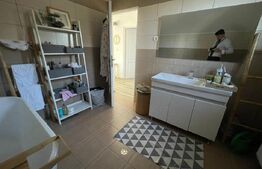 Casă 3 dormitoare, 2 bai, garaj dublu