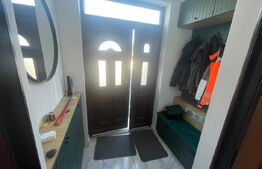 Casă familială bine compartimentată cu garaj dublu