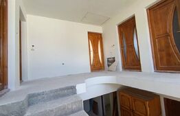 Casa cu 5 camere, în suprafață de 200 mp, Zalau