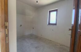 Casa cu 5 camere, în suprafață de 200 mp, Zalau