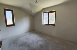 Casa cu 5 camere, în suprafață de 200 mp, Zalau